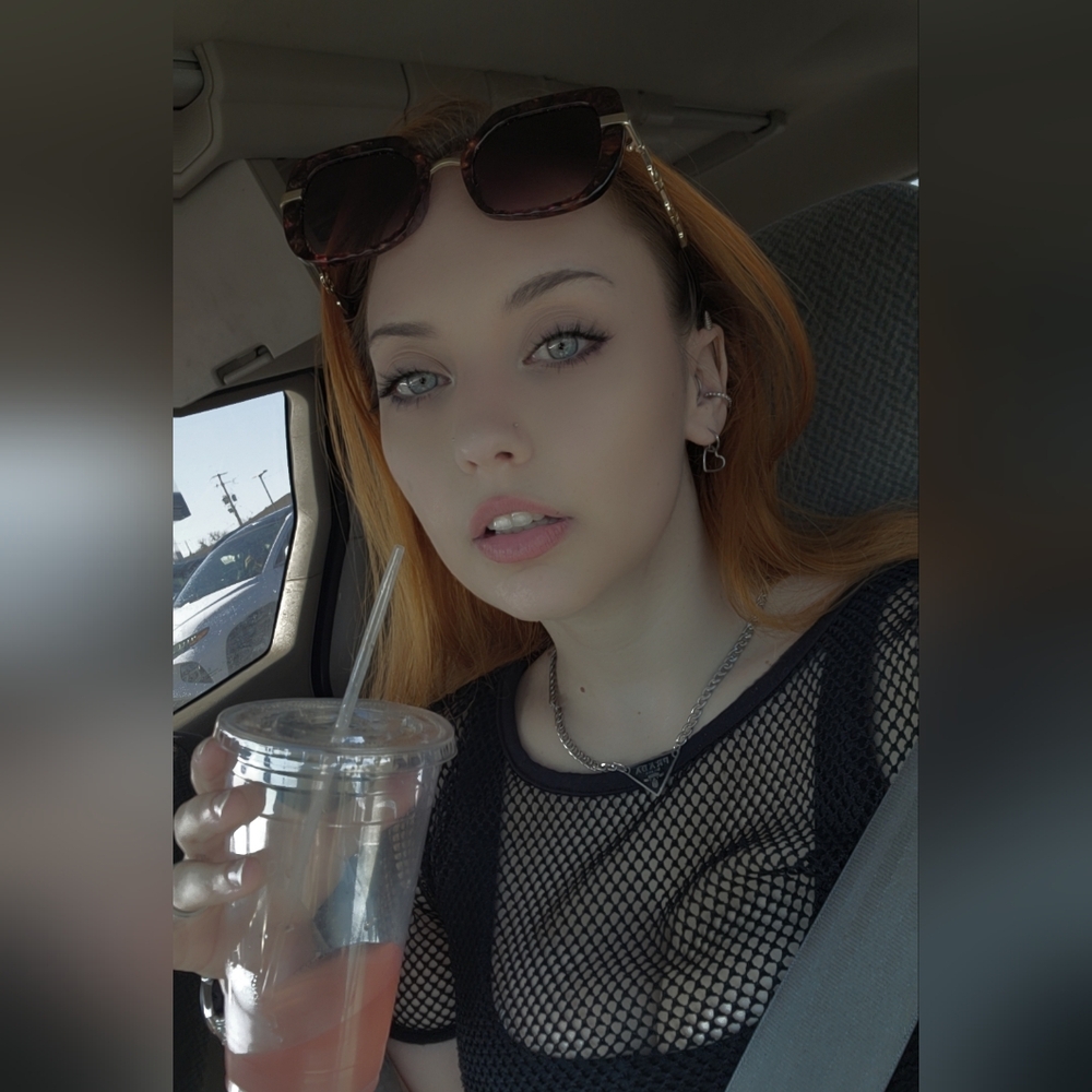 Meet your Posher, Seanna